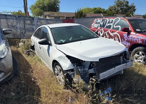 2016 Chevrolet Cruze Limited Ls из США, поврежденный, VIN 1G1PC5SH3G7183037